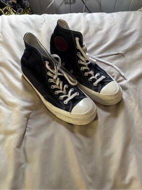 Converse dark blue High-Top Sneakers with White Soles and Red Patch